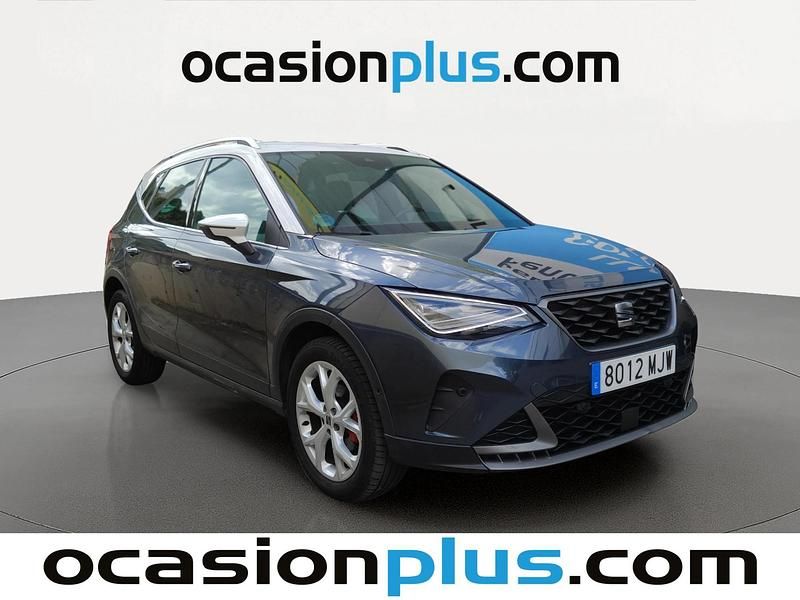 Usado Seat Arona FR 150 HP (110 kW) 2023 Cinzento SUV