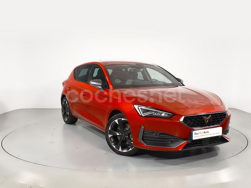 Rojo Usado 2023 Cupra Leon Berlina | 28.600 € (Precio justo) - Imagen 1/4