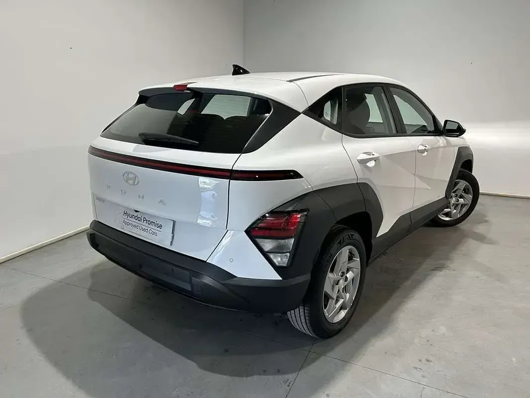 Usado Hyundai Kona 139 CV (102 kW) 2025 Blanco SUV