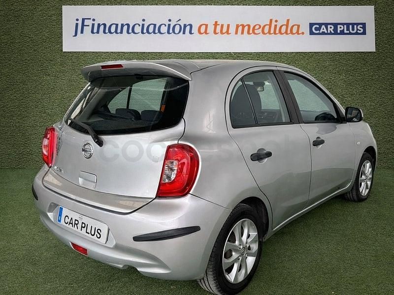 Usado Nissan Micra Acenta 80 HP (58 kW) 2015 Cinzento Citadino