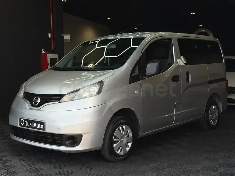 Usado Nissan NV200 Comfort 90 CV (66 kW) 2013 Gris / plata Monovolumen