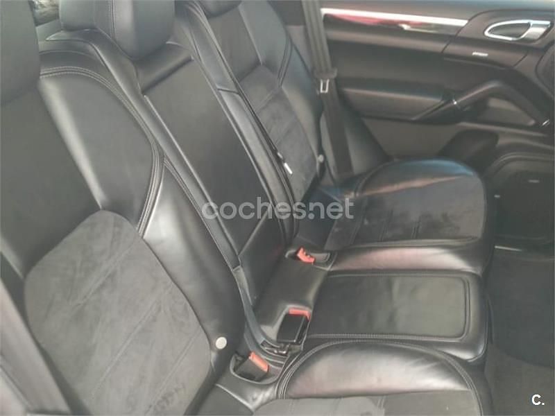 Usado Porsche Cayenne Platinum Edition 262 CV (192 kW) 2016 Negro SUV