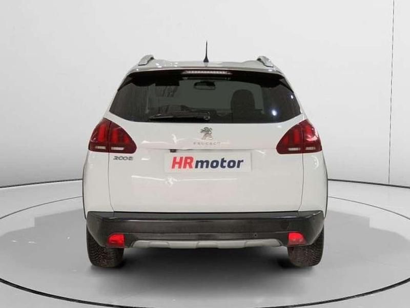 Usado Peugeot 2008 Allure 111 CV (81 kW) 2018 Blanco SUV