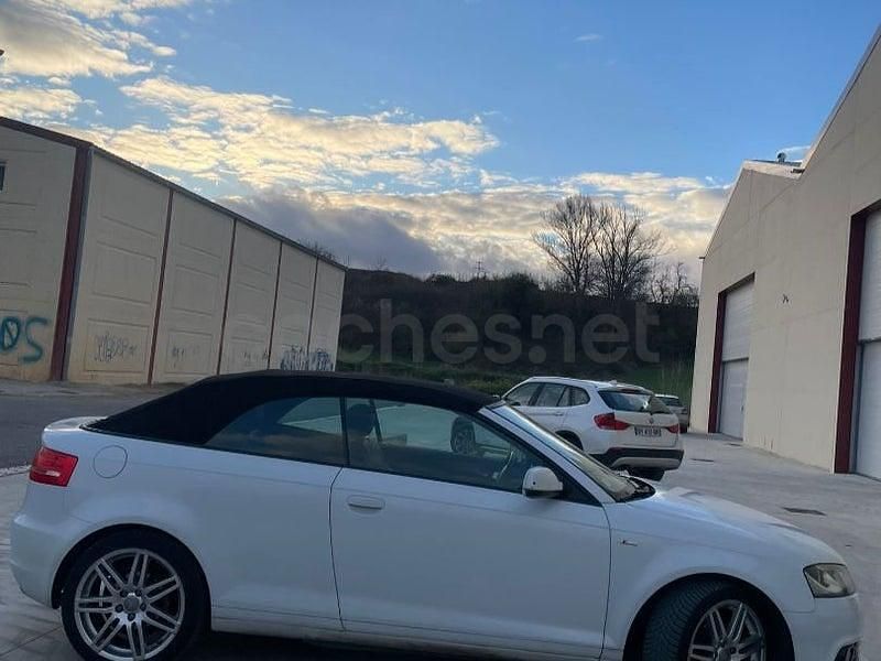 Usado Audi A3 Cabriolet Attraction 105 CV (77 kW) 2012 Blanco Descapotable