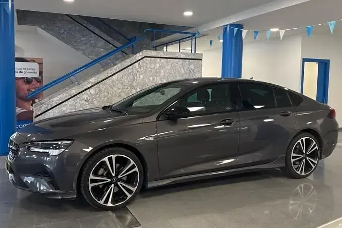 Usado Opel Insignia GS Line 174 CV (127 kW) 2022