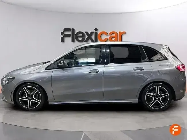 Usado Mercedes B200 150 CV (110 kW) 2021 Gris Utilitario