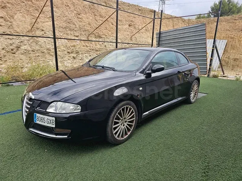 Usado Alfa Romeo GT 150 CV (110 kW) 2010 Negro Coupe