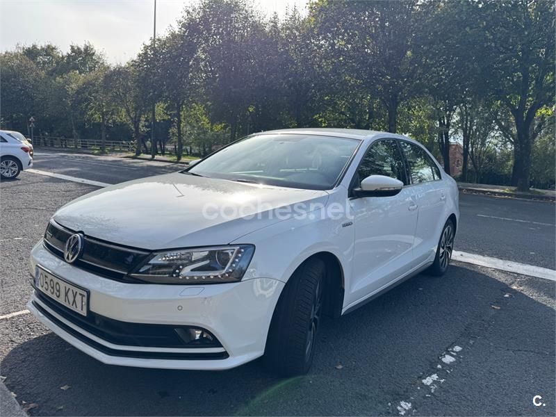 Usado VW Jetta 170 CV (125 kW) 2015 Blanco Berlina