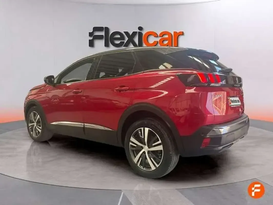 Usado Peugeot 3008 Allure 131 CV (96 kW) 2023 Burdeos SUV