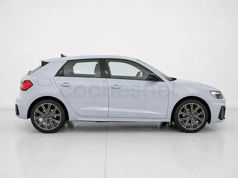 Nuevo Audi A1 Sportback 116 CV (85 kW) 2026 Gris / plata Utilitario