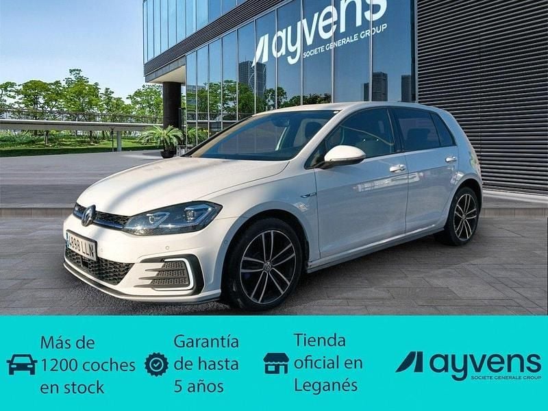 Blanco Usado 2020 VW Golf VIII GTE | 23.900 € (Precio justo) - Imagen 1/4