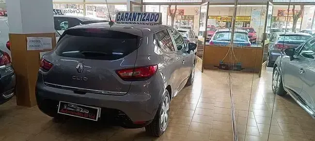 Usado Renault Clio IV 90 CV (66 kW) 2013 Gris