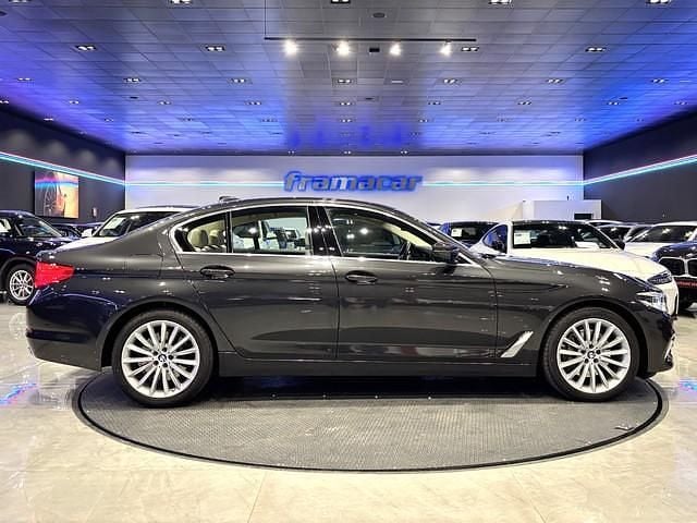Usado BMW 540 Luxury Line 340 HP (250 kW) 2020 Cinzento Sedan