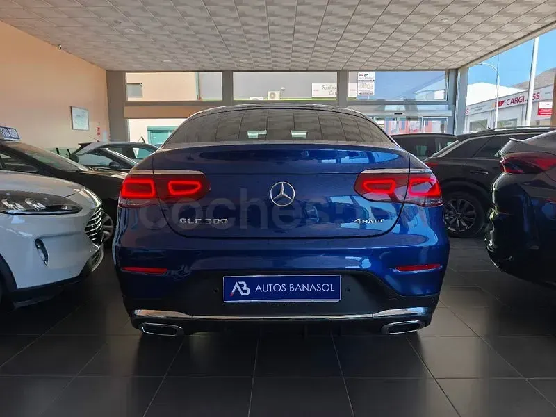 Usado Mercedes GLC300 258 CV (189 kW) 2022 Azul SUV