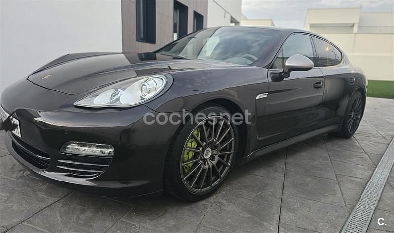 Usado Porsche Panamera 310 CV (228 kW) 2012 Negro Utilitario
