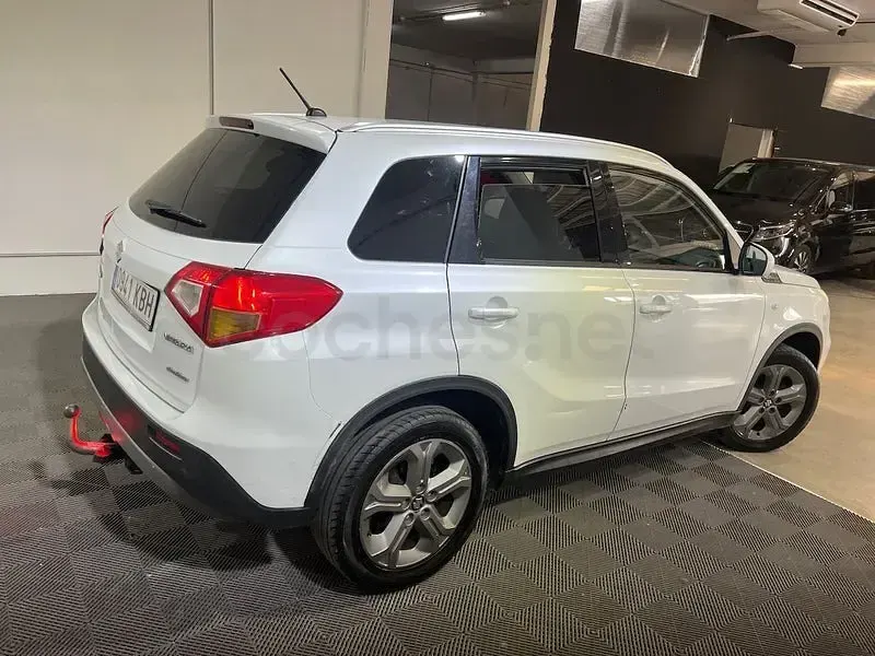 Usado Suzuki Vitara 120 CV (88 kW) 2017 Blanco SUV