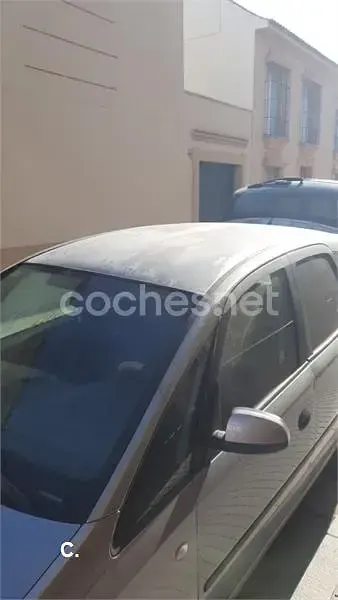 Usado Opel Meriva Cosmo 100 CV (73 kW) 2005 Gris / plata Monovolumen