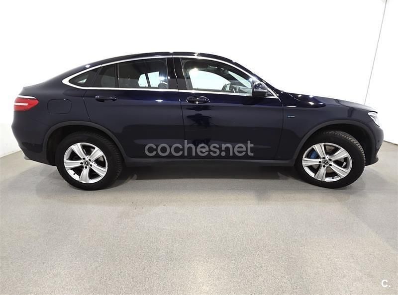 Usado Mercedes GLC300e 258 CV (189 kW) 2019 Azul Coupe