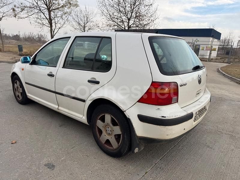 Blanco Usado 2001 VW Golf Conceptline Berlina | 2850 € (Precio justo) - Imagen 1/4