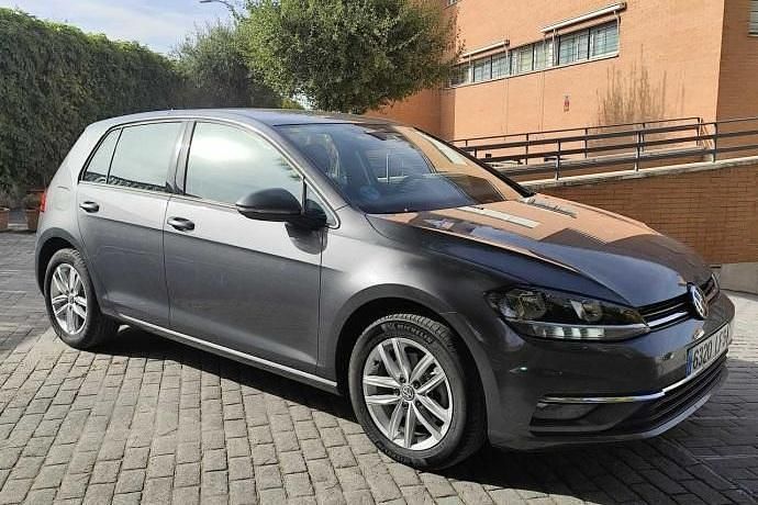 Usado VW Golf VII Advance 150 HP (110 kW) 2020