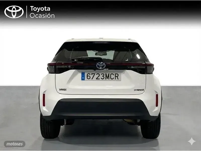 Usado Toyota Yaris Cross Active 116 CV (85 kW) 2022 Blanco SUV