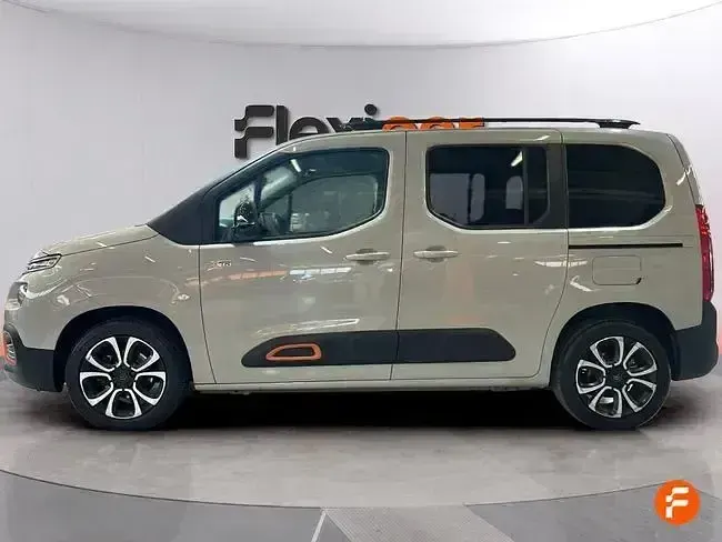 Usado Citroën Berlingo Shine 102 CV (75 kW) 2019 Gris Monovolumen