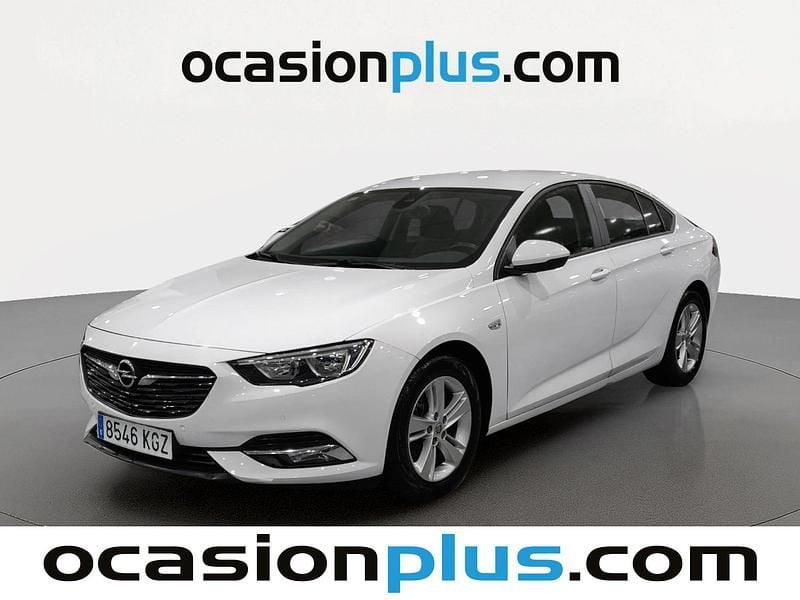 Usado Opel Insignia Selective 140 CV (102 kW) 2018 Blanco Berlina