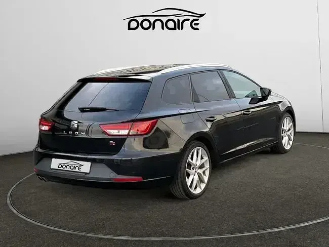 Usado Seat Leon FR 150 CV (110 kW) 2015 Negro