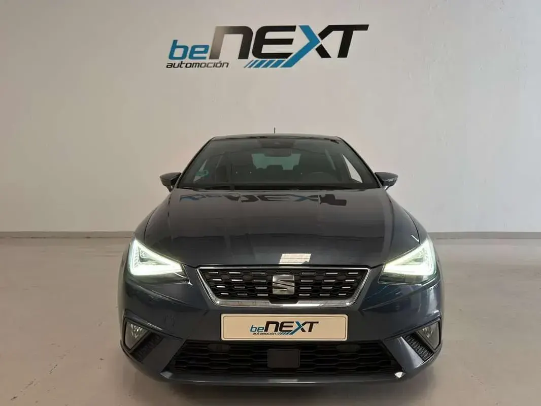 Usado Seat Ibiza Style 115 CV (84 kW) 2025 Gris Utilitario