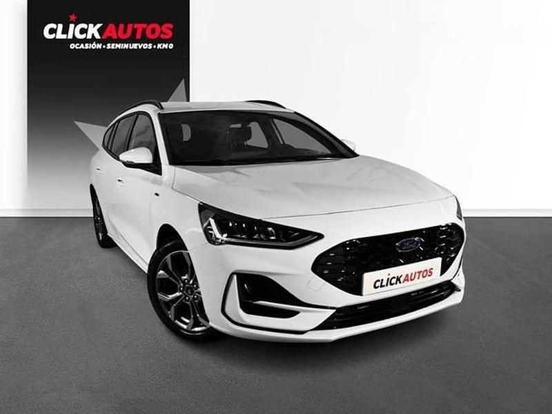 Usado Ford Focus ST-Line 125 CV (91 kW) 2024 Blanco Familiar