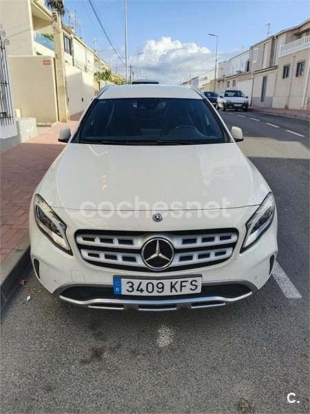 Blanco Usado 2018 Mercedes GLA200 SUV | 17.450 € (Super precio) - Imagen 1/4