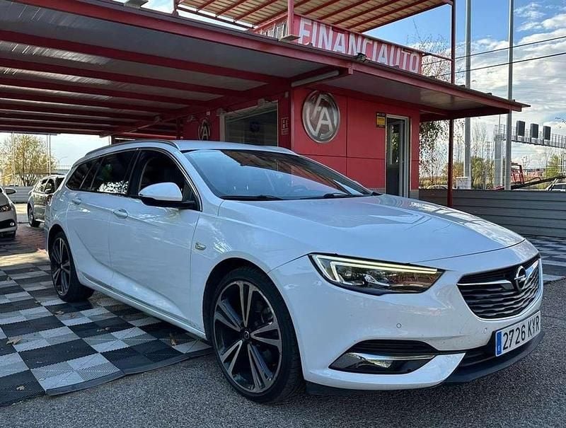 Blanco Usado 2019 Opel Insignia Innovation Familiar | 9900 € (Super precio) - Imagen 1/4