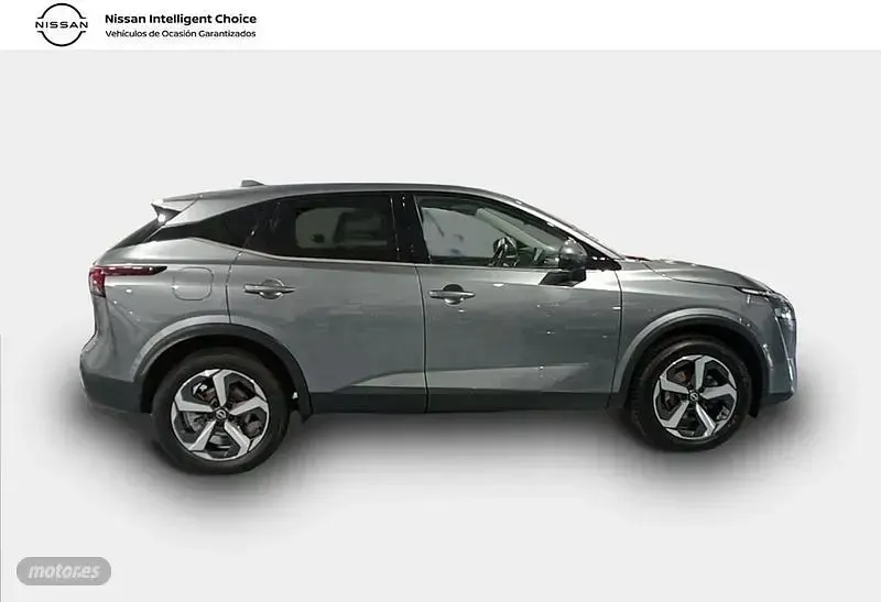 Usado Nissan Qashqai N-Connecta 140 CV (102 kW) 2023 Gris / plateado SUV