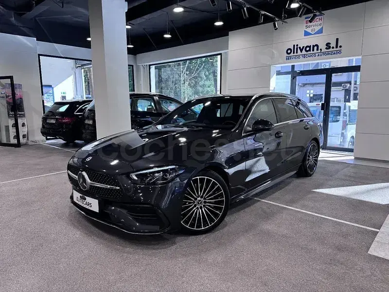 Usado Mercedes C200 163 CV (119 kW) 2022 Gris / plata Familiar
