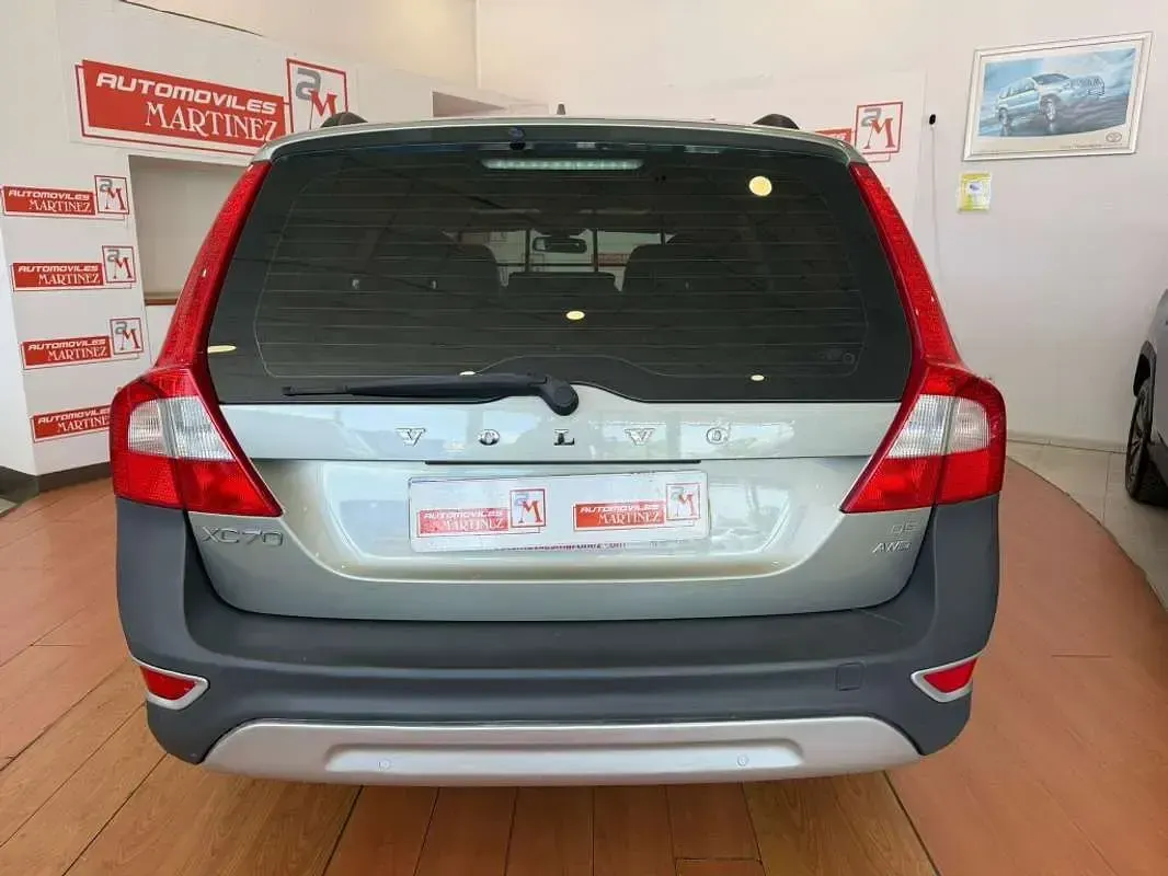 Usado Volvo XC70 Summum 185 CV (136 kW) 2008 Gris Familiar