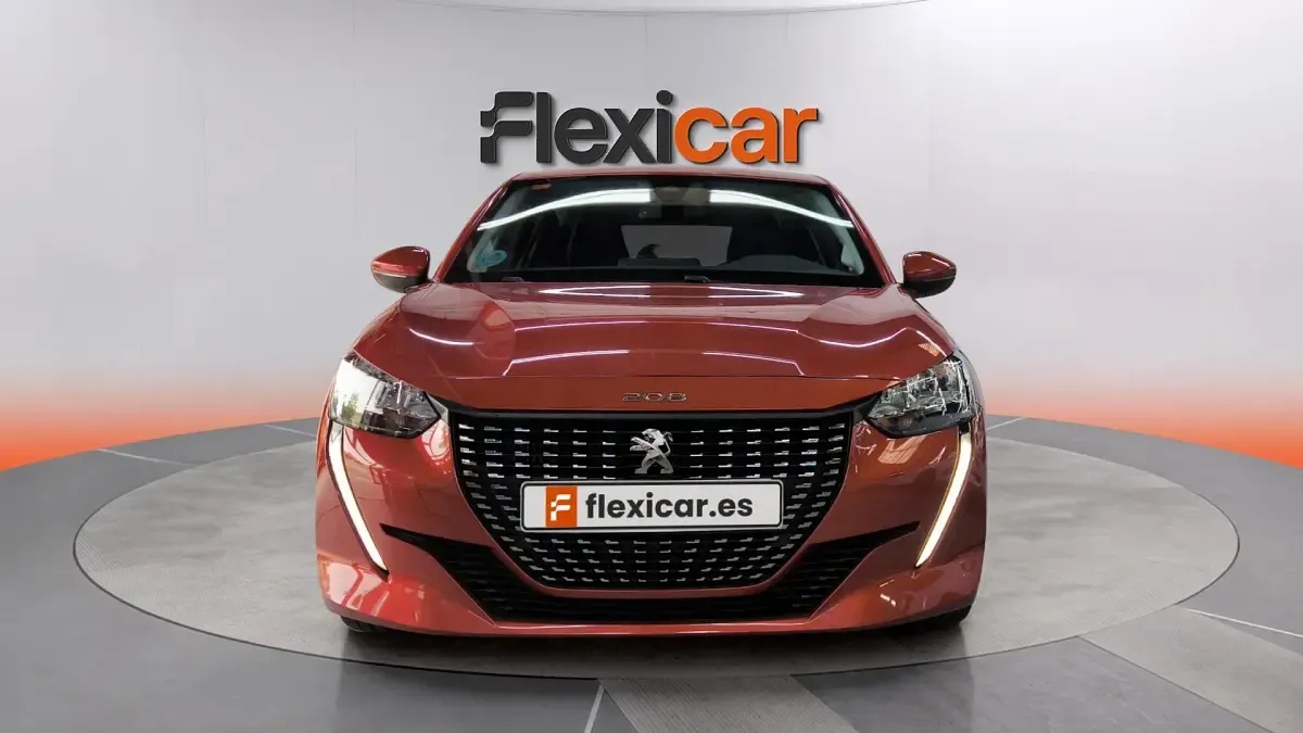 Usado Peugeot 208 Allure 101 CV (74 kW) 2020 Rojo Utilitario