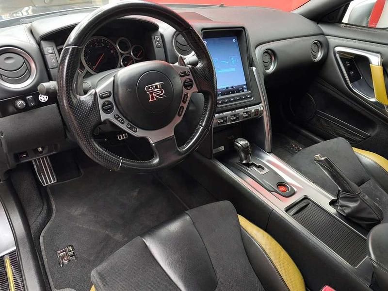 Usado Nissan GT-R Premium Edition 480 CV (353 kW) 2010 Gris Coupe