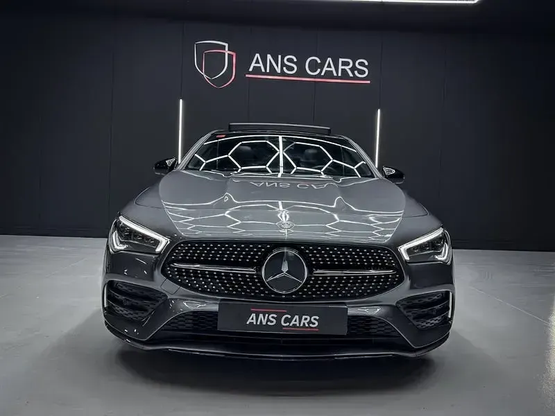 Usado Mercedes CLA200 150 CV (110 kW) 2020 Gris / plata Berlina