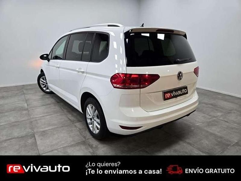 Usado VW Touran Advance 116 CV (85 kW) 2019 Blanco Monovolumen