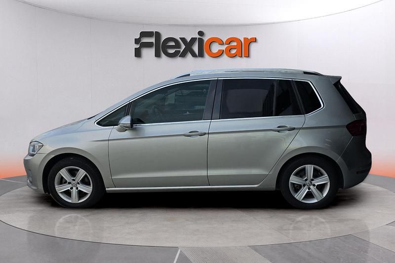Usado VW Golf Sportsvan Advance 125 CV (91 kW) 2016 Gris Monovolumen