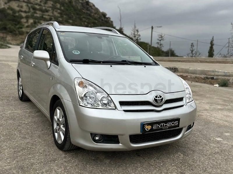 Usado Toyota Corolla Verso Sol 136 CV (100 kW) 2007 Gris / plata Monovolumen