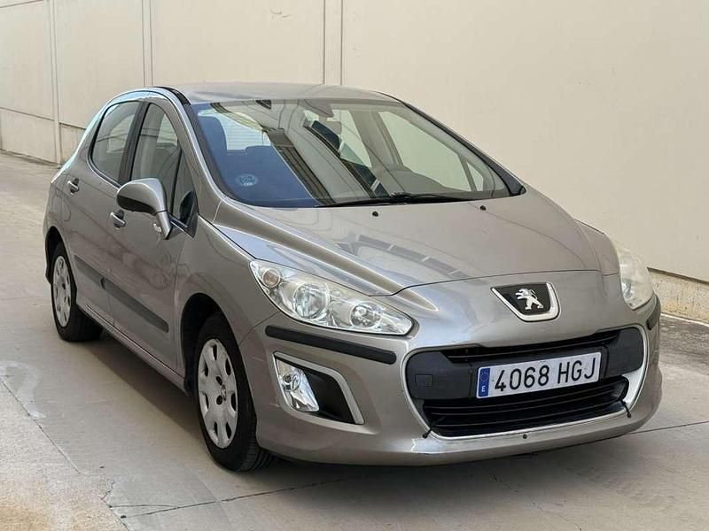 Usado Peugeot 308 Access 120 HP (88 kW) 2012 Bege Citadino