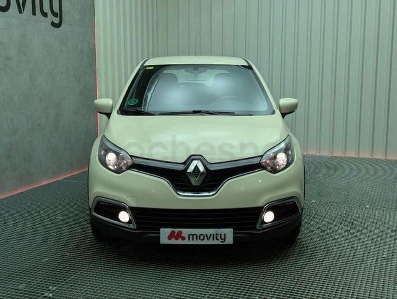 Usado Renault Captur Zen 120 CV (88 kW) 2014 Beige SUV