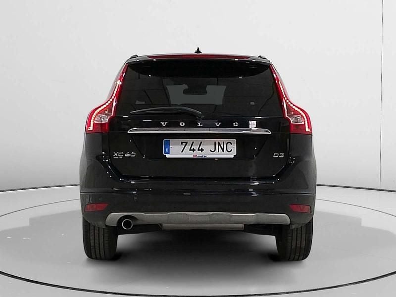 Usado Volvo XC60 Kinetic 150 CV (110 kW) 2016 Negro SUV