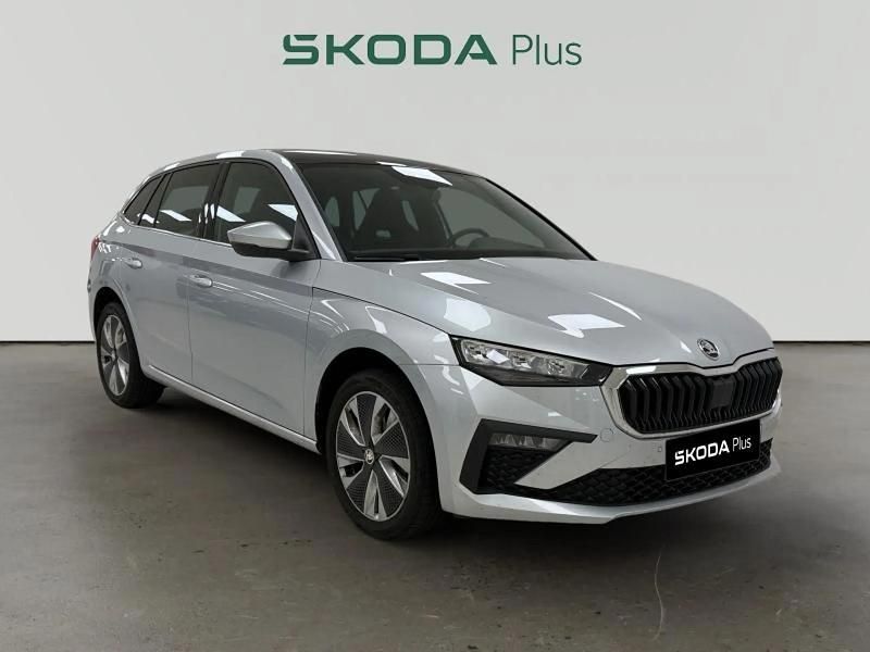 Gris/plata Usado 2024 Skoda Scala Utilitario | 22.990 € (Caro) - Imagen 1/4