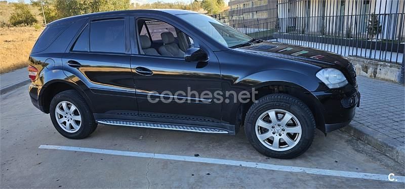 Negro Usado 2007 Mercedes ML280 SUV | 9700 € (Buen precio) - Imagen 1/4