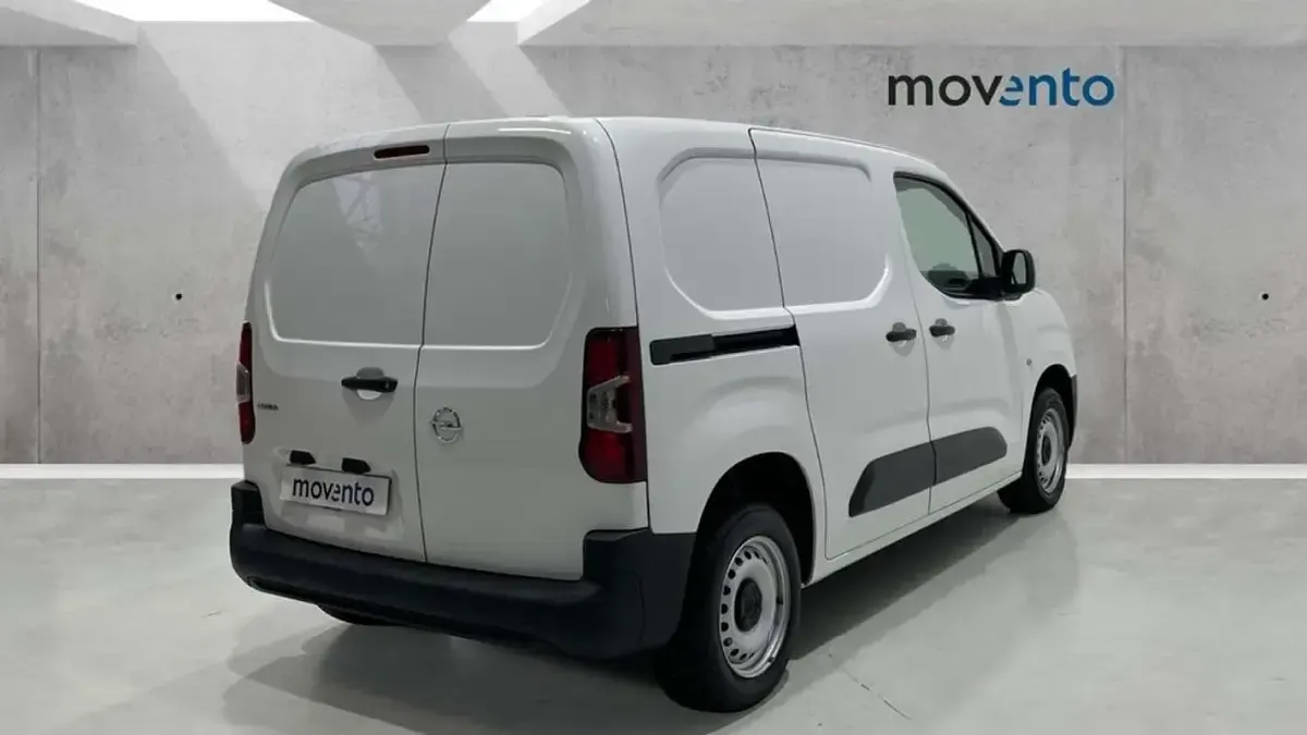Usado Opel Combo Life Expression 102 CV (75 kW) 2019 Blanco Monovolumen
