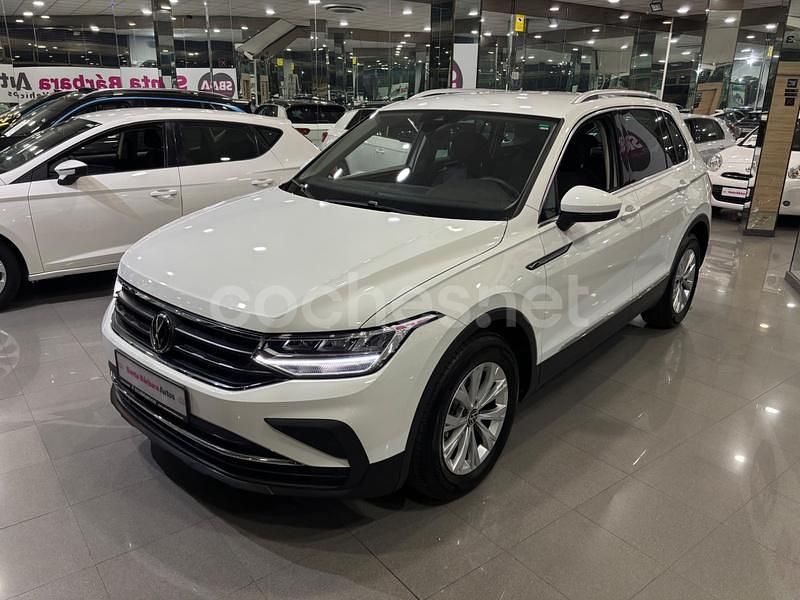 Usado VW Tiguan Life 150 CV (110 kW) 2024 Blanco SUV