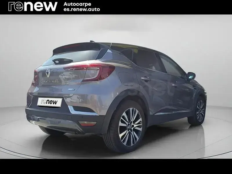 Usado Renault Captur Initiale 160 CV (117 kW) 2021 Gris / plata SUV