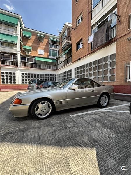 Usado Mercedes SL320 231 CV (169 kW) 1995 Beige Descapotable